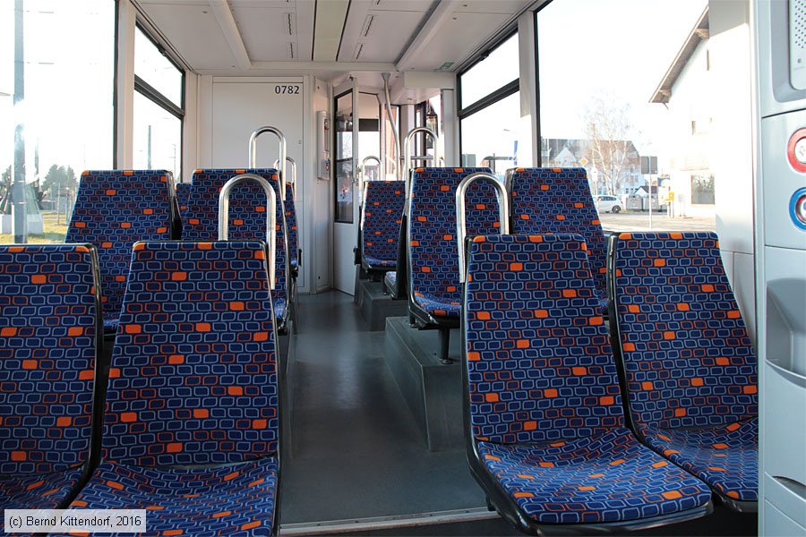 Straßenbahn Darmstadt - 0782 - Innenansicht
/ Bild: darmstadt0782_bk1603170252.jpg