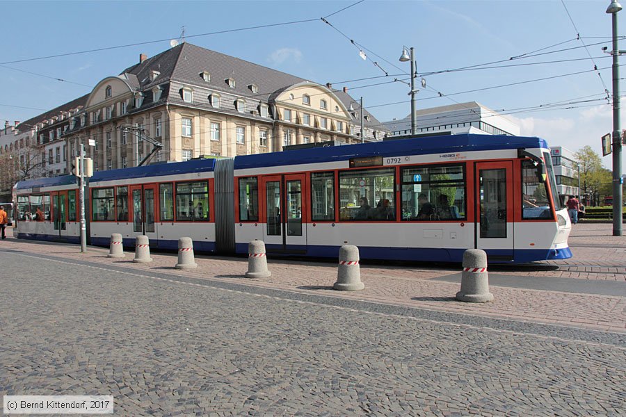 Straßenbahn Darmstadt - 0792
/ Bild: darmstadt0792_bk1704050025.jpg