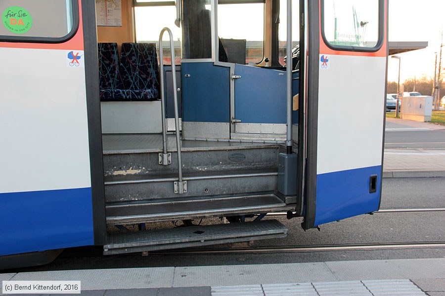 Straßenbahn Darmstadt - 9121
/ Bild: darmstadt9121_bk1603170271.jpg