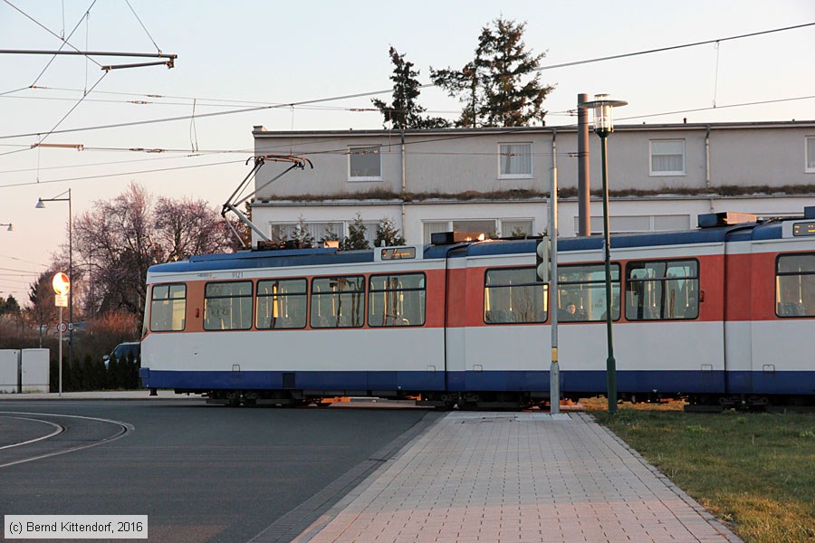 Straßenbahn Darmstadt - 9121
/ Bild: darmstadt9121_bk1603170277.jpg