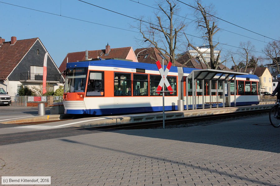 Straßenbahn Darmstadt - 9871
/ Bild: darmstadt9871_bk1603170219.jpg