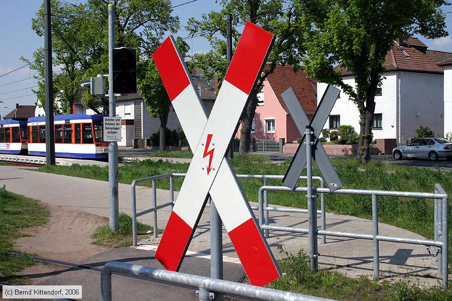 Straßenbahn Darmstadt - Anlagen
/ Bild: darmstadtanlagen_bk0605070237.jpg