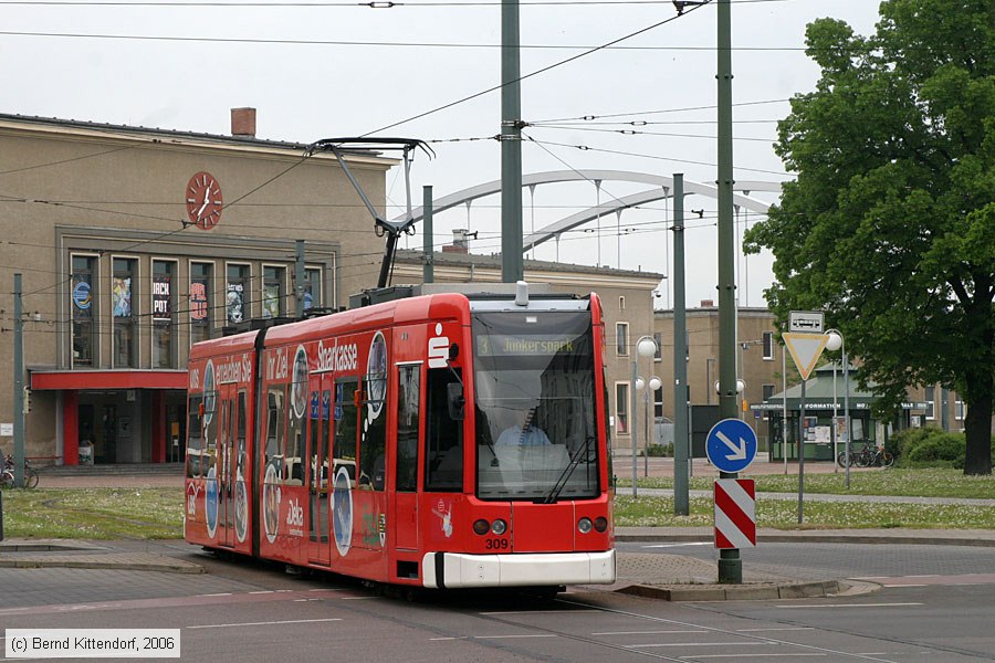 Straßenbahn Dessau - 309
/ Bild: dessau309_bk0605140055.jpg