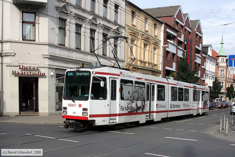 Straßenbahn Dortmund - 135
/ Bild: dortmund135_bk0808110224.jpg Straßenbahn Dortmund - 135
/ Bild: dortmund135_bk0808110224.jpg