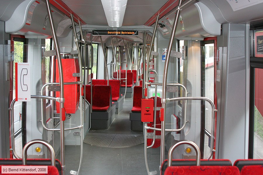 Straßenbahn Dortmund - 1 - Innenansicht
/ Bild: dortmund1_bk0808110253.jpg