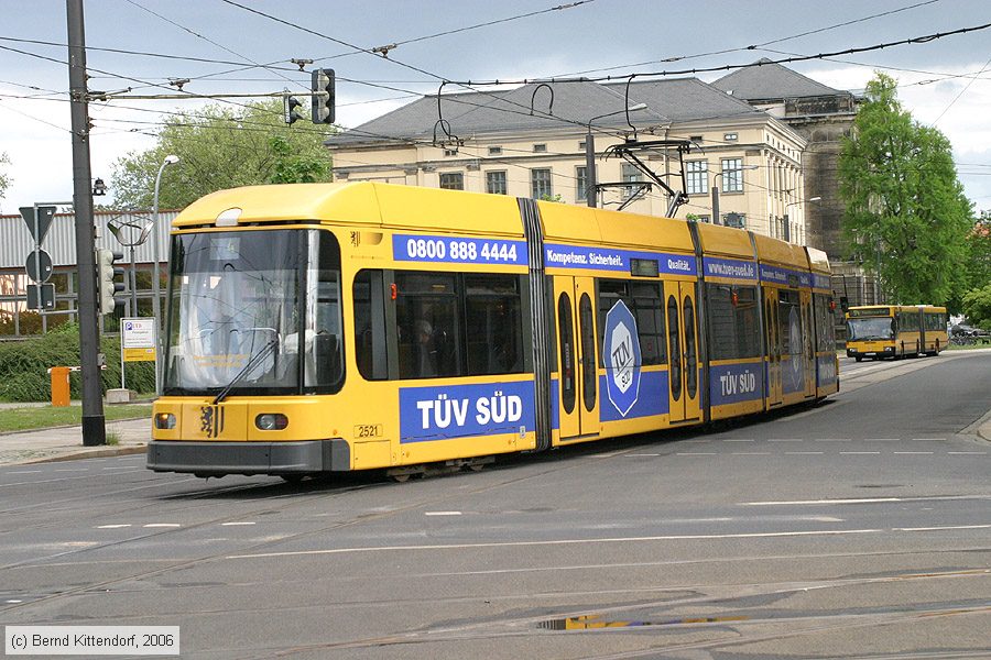 Straßenbahn Dresden - 2521
/ Bild: dresden2521_bk0605130271.jpg