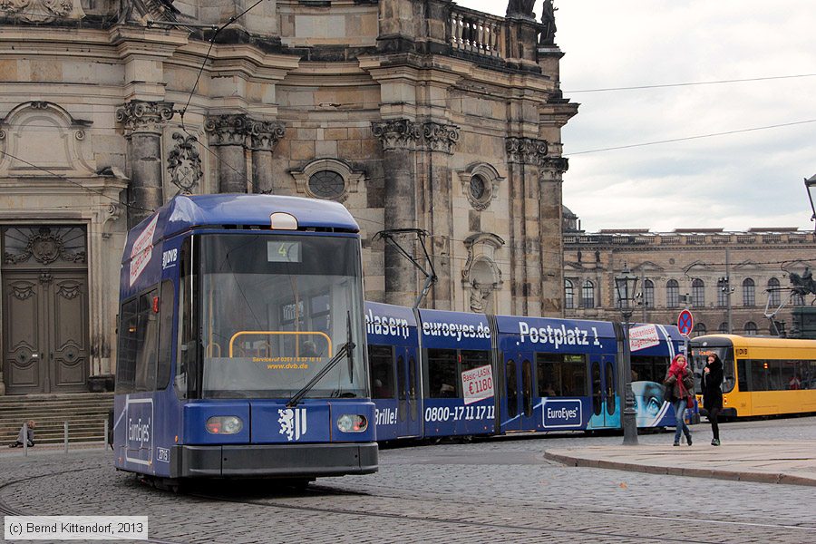 Straßenbahn Dresden - 2715
/ Bild: dresden2715_bk1310140108.jpg Straßenbahn Dresden - 2715
/ Bild: dresden2715_bk1310140108.jpg
