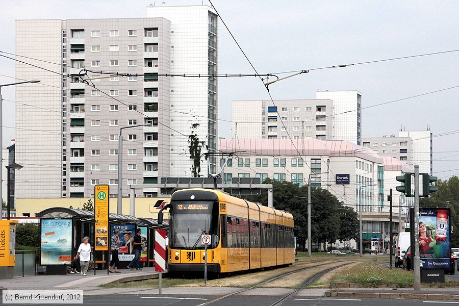 Straßenbahn Dresden - 2810
/ Bild: dresden2810_bk1208160044.jpg Straßenbahn Dresden - 2810
/ Bild: dresden2810_bk1208160044.jpg