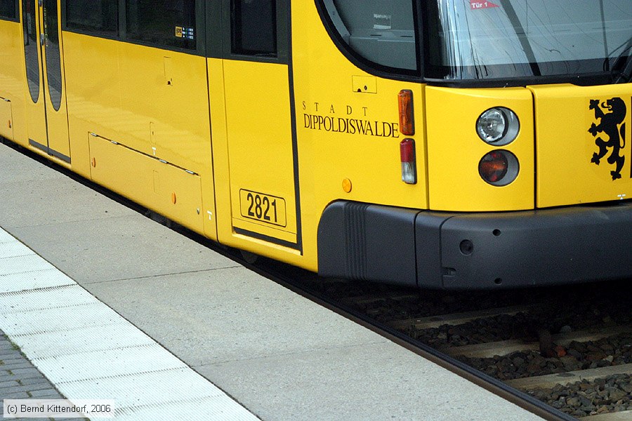 Straßenbahn Dresden - 2821
/ Bild: dresden2821_bk0605130217.jpg