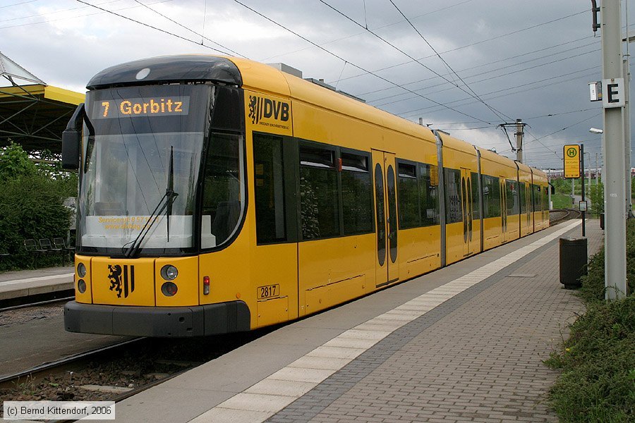 Straßenbahn Dresden - 2817
/ Bild: dresden2817_bk0605130239.jpg Straßenbahn Dresden - 2817
/ Bild: dresden2817_bk0605130239.jpg