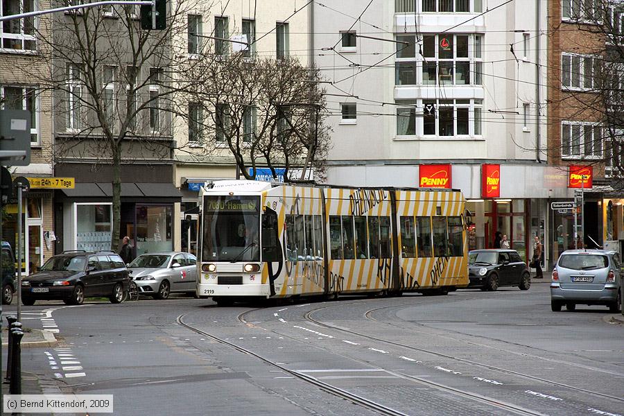 Düsseldorf - Straßenbahn - 2119
/ Bild: duesseldorf2119_bk0911260322.jpg