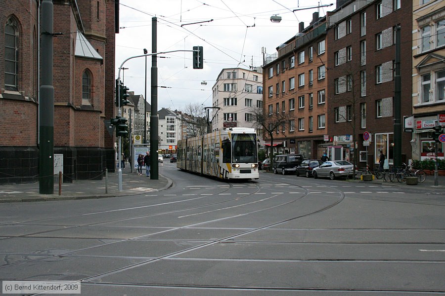 Düsseldorf - Straßenbahn - 2119
/ Bild: duesseldorf2119_bk0911260325.jpg