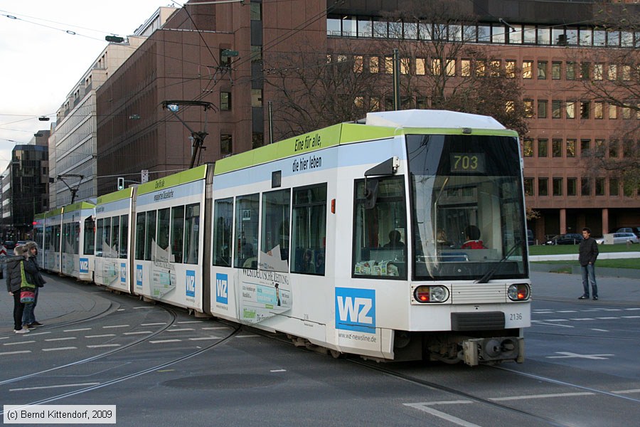 Düsseldorf - Straßenbahn - 2136
/ Bild: duesseldorf2136_bk0911260367.jpg