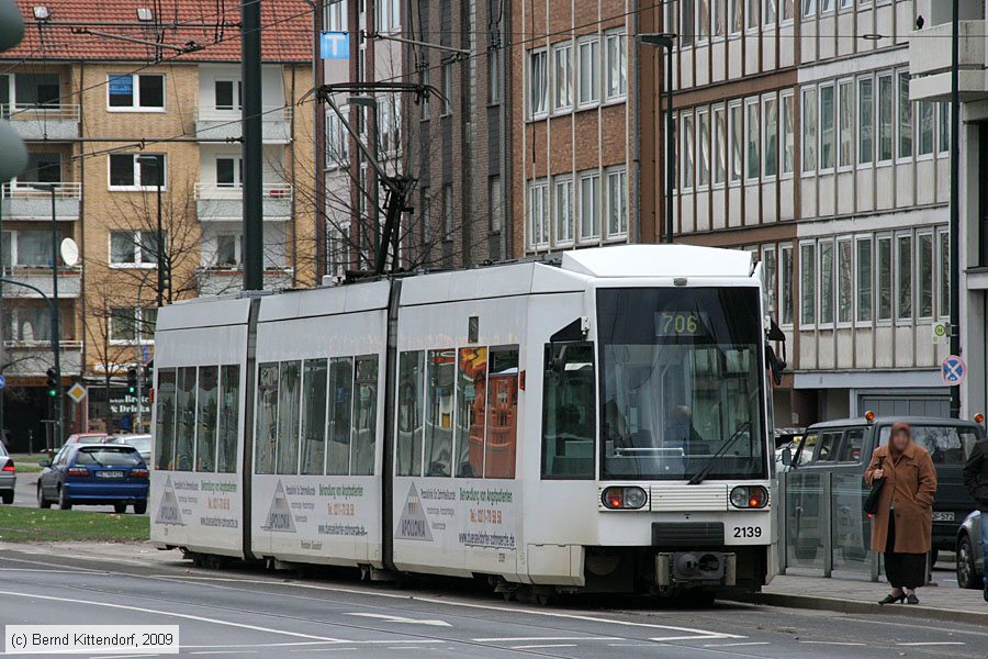 Düsseldorf - Straßenbahn - 2139
/ Bild: duesseldorf2139_bk0911260113.jpg