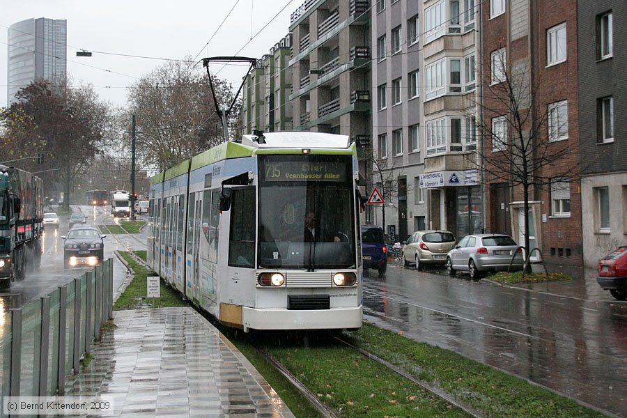 Düsseldorf - Straßenbahn - 2140
/ Bild: duesseldorf2140_bk0911230127.jpg