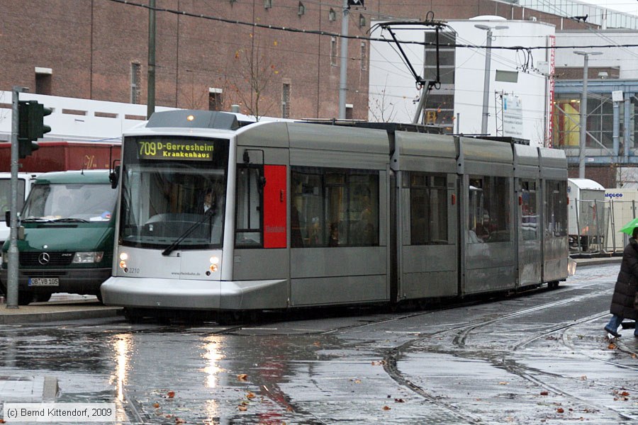 Düsseldorf - Straßenbahn - 2210
/ Bild: duesseldorf2210_bk0911230098.jpg