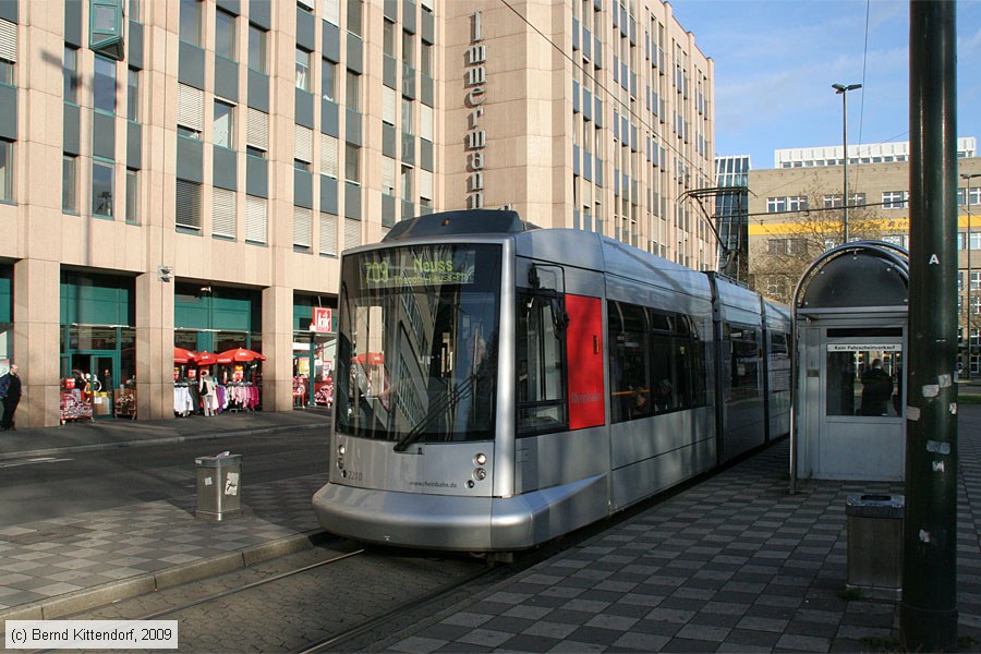 D&uuml;sseldorf - Stra&szlig;enbahn - 2210
/ Bild: duesseldorf2210_bk0911260023.jpg