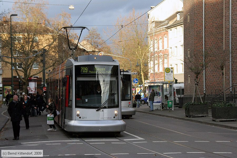 Düsseldorf - Straßenbahn - 2211
/ Bild: duesseldorf2211_bk0911260340.jpg