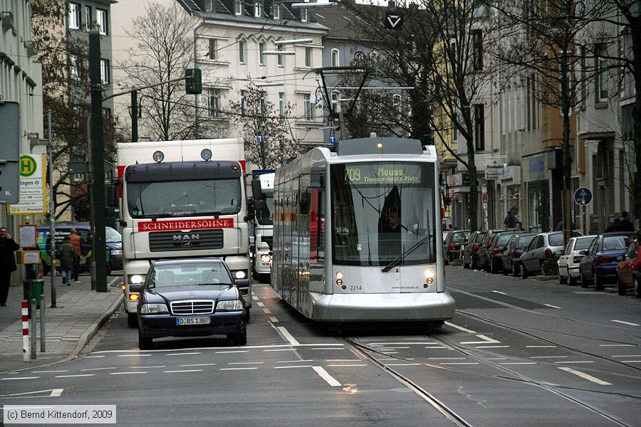 D&uuml;sseldorf - Stra&szlig;enbahn - 2214
/ Bild: duesseldorf2214_bk0911240034.jpg