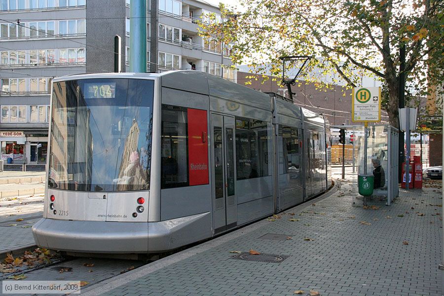 D&uuml;sseldorf - Stra&szlig;enbahn - 2215
/ Bild: duesseldorf2215_bk0911220044.jpg