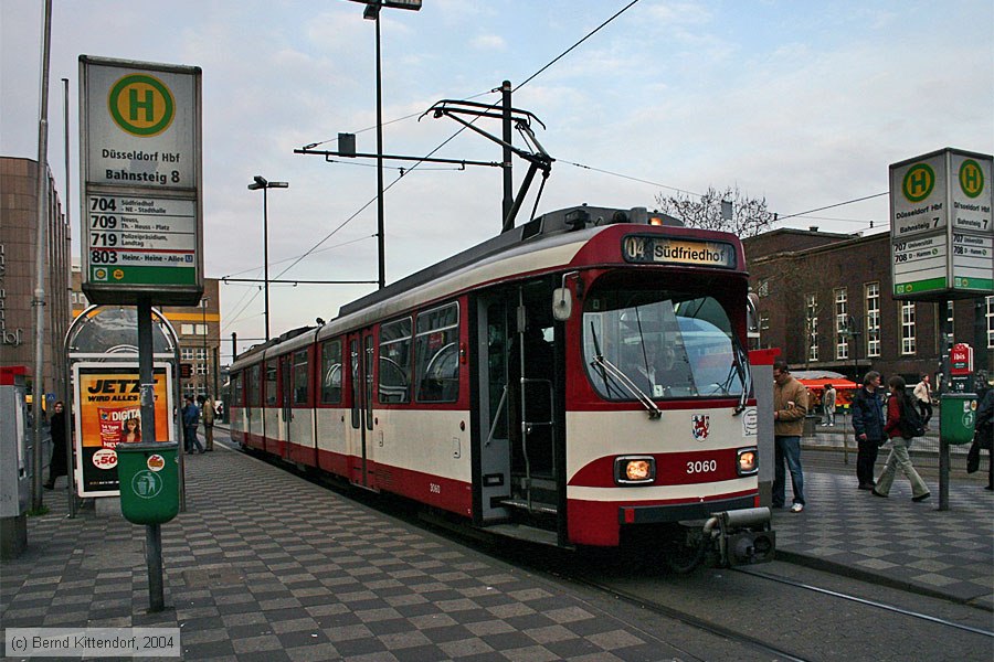 Düsseldorf - Straßenbahn - 3060
/ Bild: duesseldorf3060_e0002753.jpg