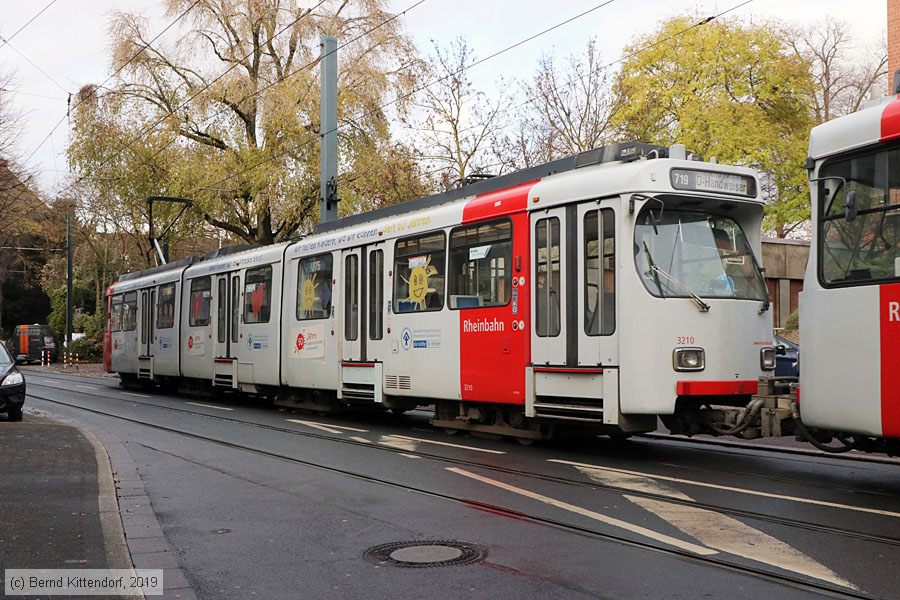 Düsseldorf - Stadtbahn - 3210
/ Bild: duesseldorf3210_bk1911270129.jpg Düsseldorf - Stadtbahn - 3210
/ Bild: duesseldorf3210_bk1911270129.jpg