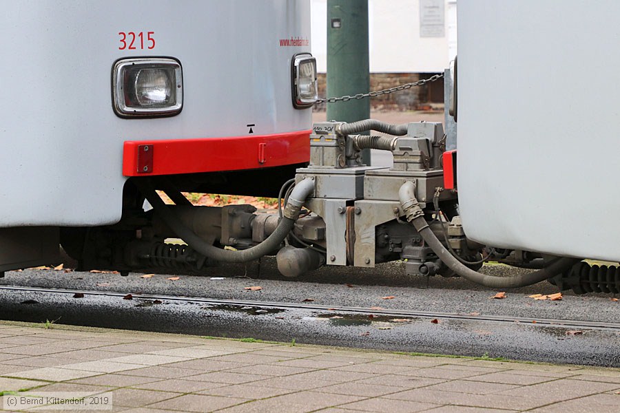 Düsseldorf - Stadtbahn - 3215
/ Bild: duesseldorf3215_bk1911270184.jpg Düsseldorf - Stadtbahn - 3215
/ Bild: duesseldorf3215_bk1911270184.jpg