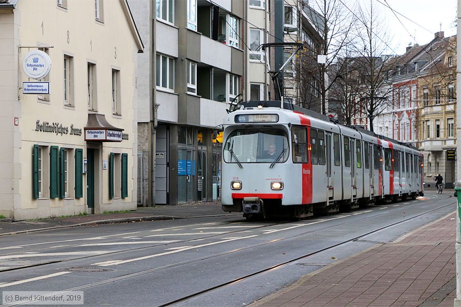Düsseldorf - Stadtbahn - 3218
/ Bild: duesseldorf3218_bk1911270160.jpg Düsseldorf - Stadtbahn - 3218
/ Bild: duesseldorf3218_bk1911270160.jpg