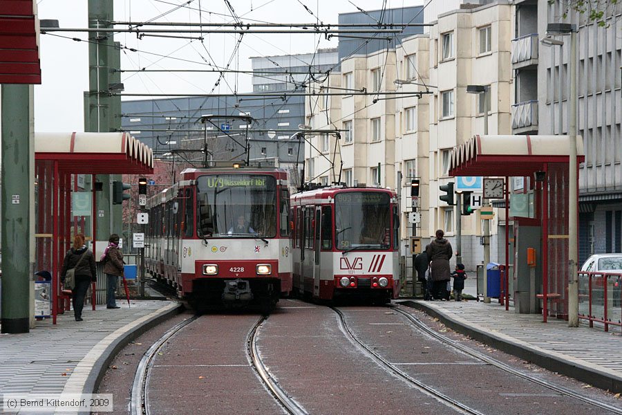Düsseldorf - Stadtbahn - 4228
/ Bild: duesseldorf4228_bk0911240137.jpg