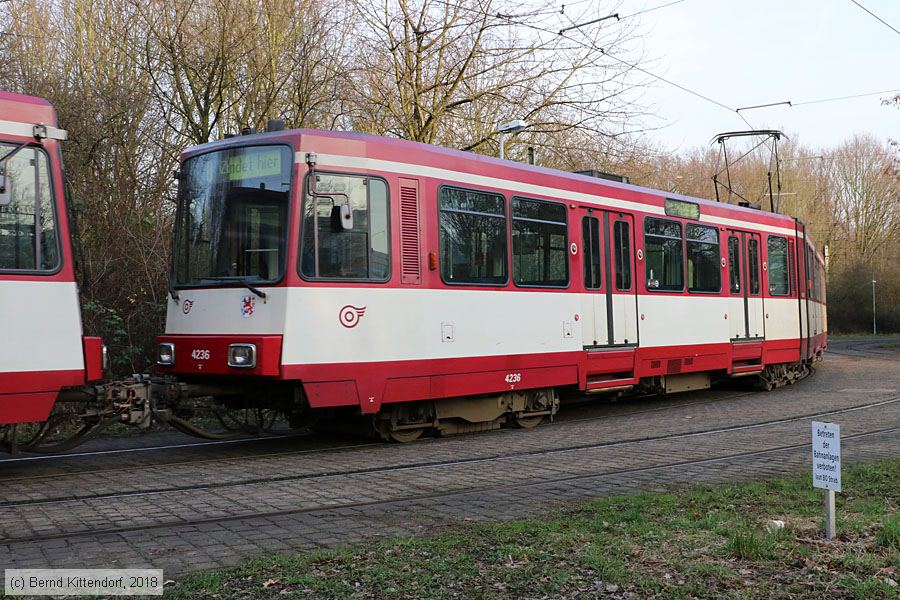 Düsseldorf - Stadtbahn - 4236
/ Bild: duesseldorf4236_bk1801300125.jpg