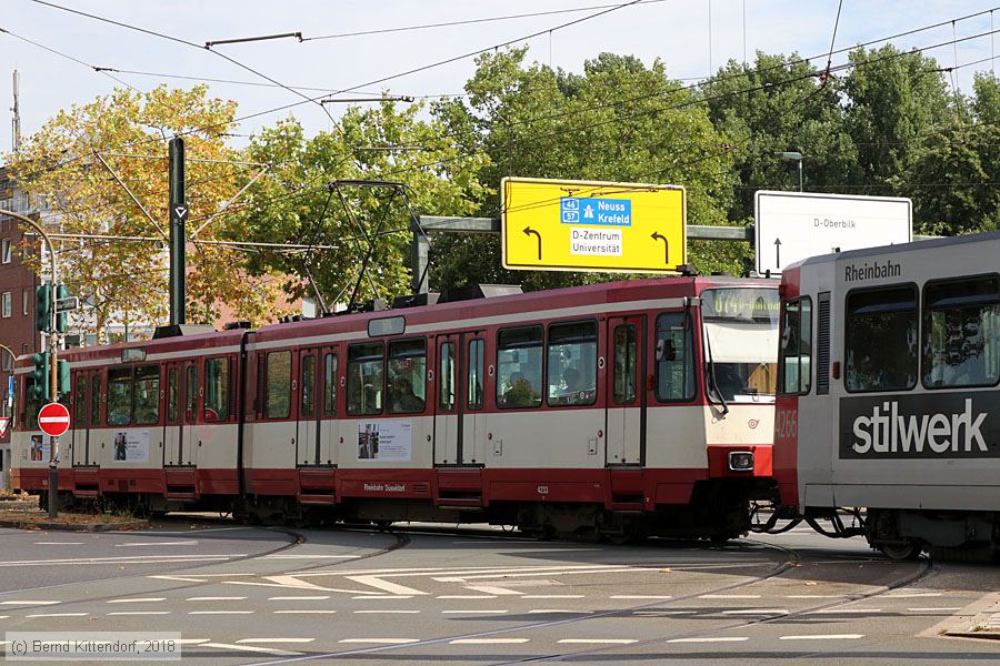 Düsseldorf - Stadtbahn - 4233
/ Bild: duesseldorf4233_bk1807310017.jpg Düsseldorf - Stadtbahn - 4233
/ Bild: duesseldorf4233_bk1807310017.jpg