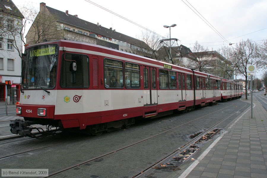 Düsseldorf - Stadtbahn - 4254
/ Bild: duesseldorf4254_bk0911220148.jpg