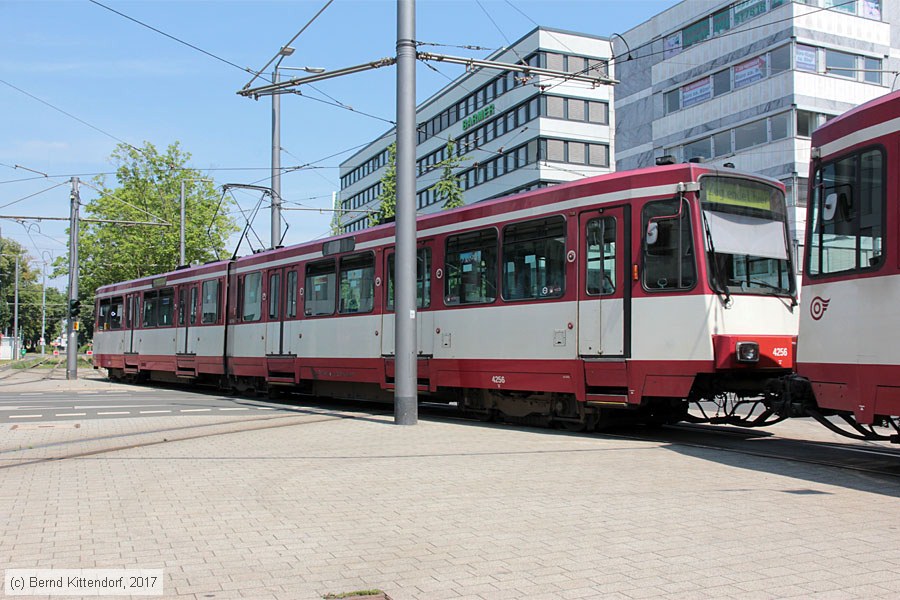 Düsseldorf - Stadtbahn - 4256
/ Bild: duesseldorf4256_bk1706200180.jpg