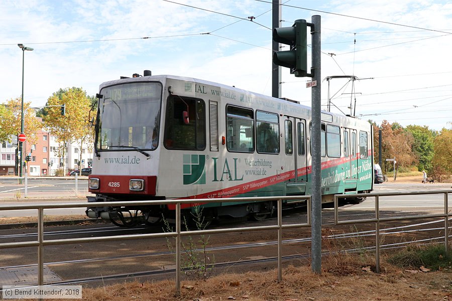 Düsseldorf - Stadtbahn - 4285
/ Bild: duesseldorf4285_bk1807310026.jpg Düsseldorf - Stadtbahn - 4285
/ Bild: duesseldorf4285_bk1807310026.jpg