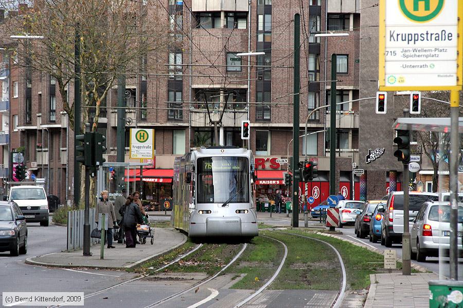Düsseldorf - Straßenbahn - 3309
/ Bild: duesseldorf3309_bk0911260109.jpg