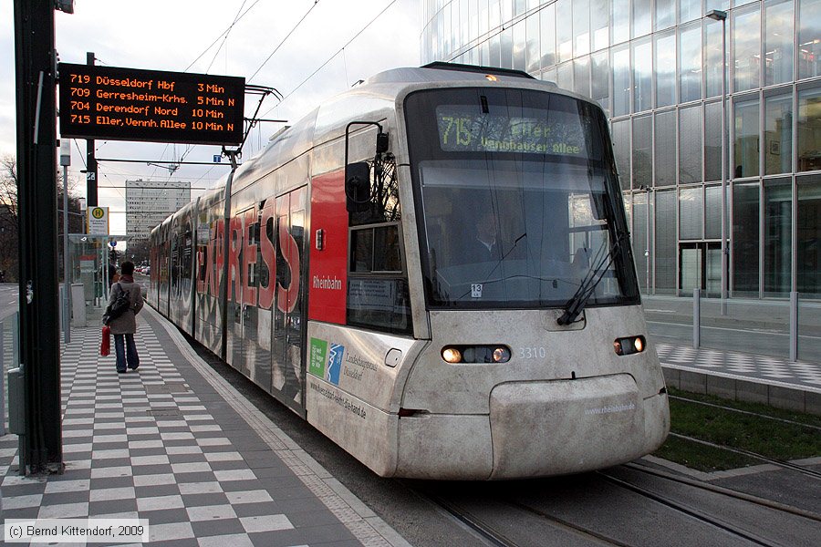 Düsseldorf - Straßenbahn - 3310
/ Bild: duesseldorf3310_bk0911260393.jpg