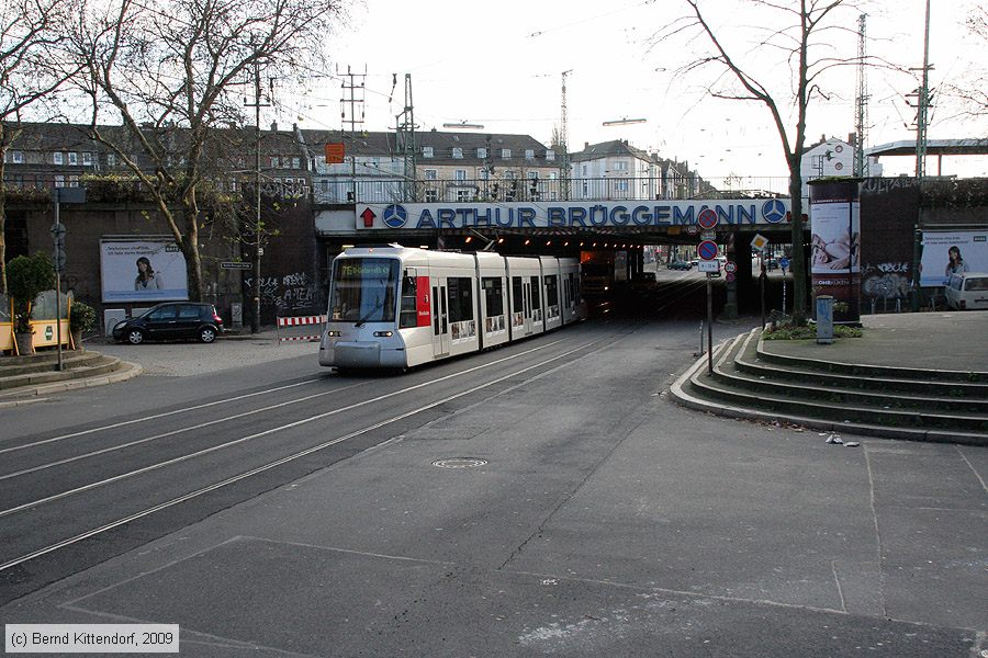 Düsseldorf - Straßenbahn - 3313
/ Bild: duesseldorf3313_bk0911260034.jpg