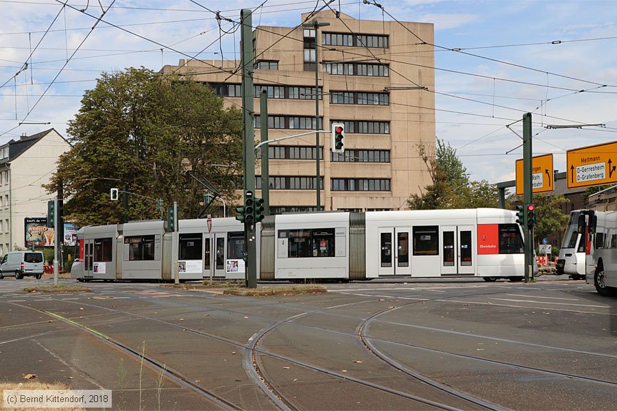 Düsseldorf - Straßenbahn - 3329
/ Bild: duesseldorf3329_bk1807300072.jpg