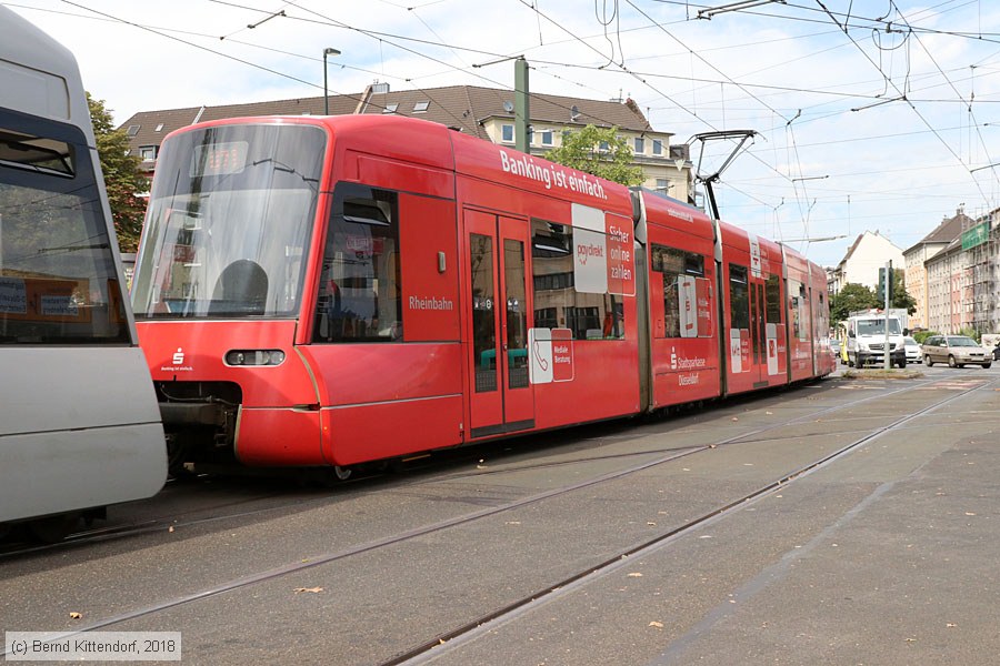 Düsseldorf - Straßenbahn - 3330
/ Bild: duesseldorf3330_bk1807300078.jpg