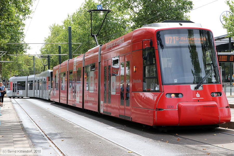 Düsseldorf - Straßenbahn - 3330
/ Bild: duesseldorf3330_bk1807300083.jpg