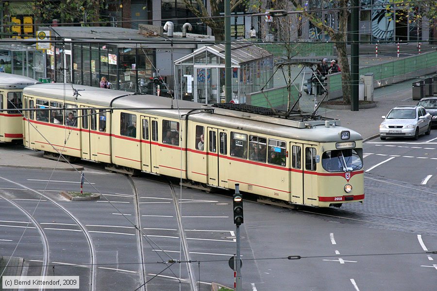Düsseldorf - Straßenbahn - 2658
/ Bild: duesseldorf2658_bk0911250005.jpg