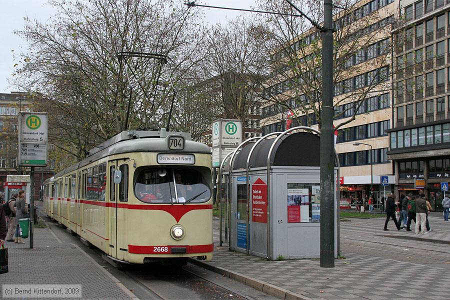 D&uuml;sseldorf - Stra&szlig;enbahn - 2668
/ Bild: duesseldorf2668_bk0911240023.jpg