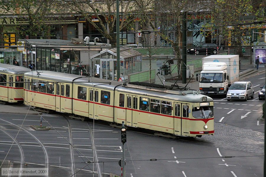 D&uuml;sseldorf - Stra&szlig;enbahn - 2668
/ Bild: duesseldorf2668_bk0911250001.jpg