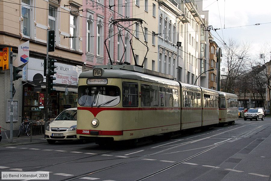 D&uuml;sseldorf - Stra&szlig;enbahn - 2668
/ Bild: duesseldorf2668_bk0911260342.jpg