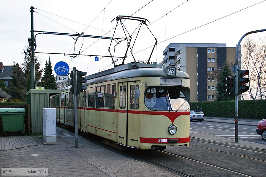 D&uuml;sseldorf - Stra&szlig;enbahn - 2668
/ Bild: duesseldorf2668_e0002728.jpg