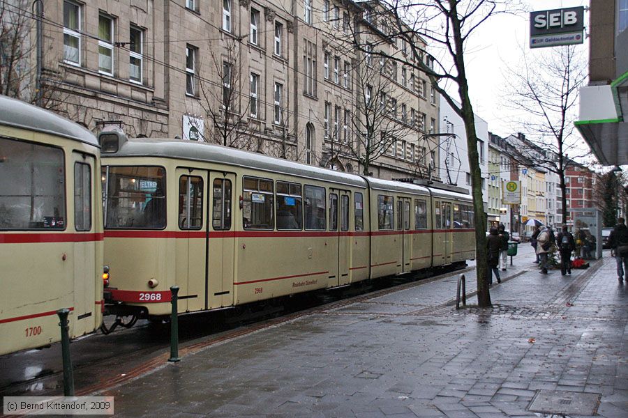 D&uuml;sseldorf - Stra&szlig;enbahn - 2968
/ Bild: duesseldorf2968_bk0911230182.jpg