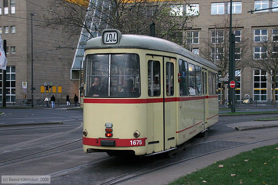 Düsseldorf - Straßenbahn - 1675
/ Bild: duesseldorf1675_bk0911260416.jpg