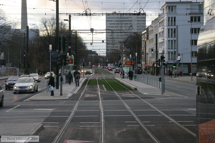 Düsseldorf - Straßenbahn - Anlagen
/ Bild: duesseldorfanlagen_bk0911260406.jpg
