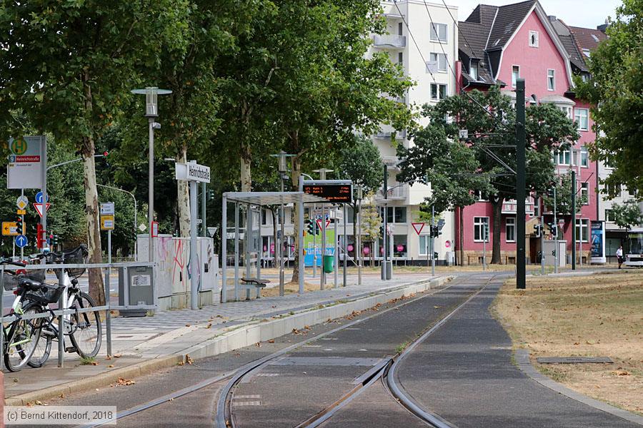 Düsseldorf - Straßenbahn - Anlagen
/ Bild: duesseldorfanlagen_bk1807300059.jpg