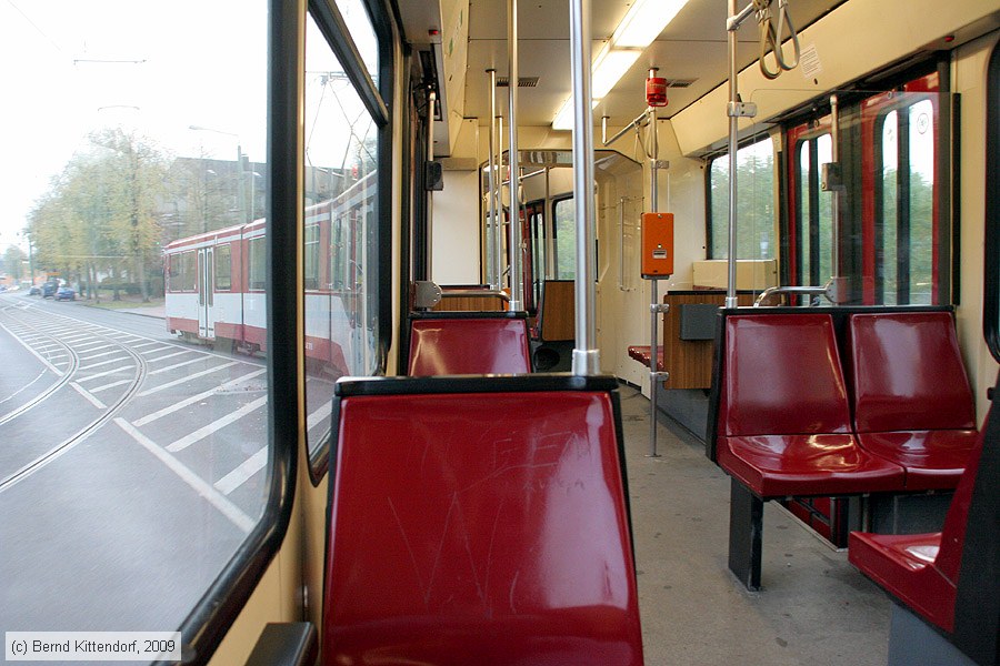 Straßenbahn Duisburg - 1018 - Innenansicht
/ Bild: duisburg1018_bk0910220310.jpg